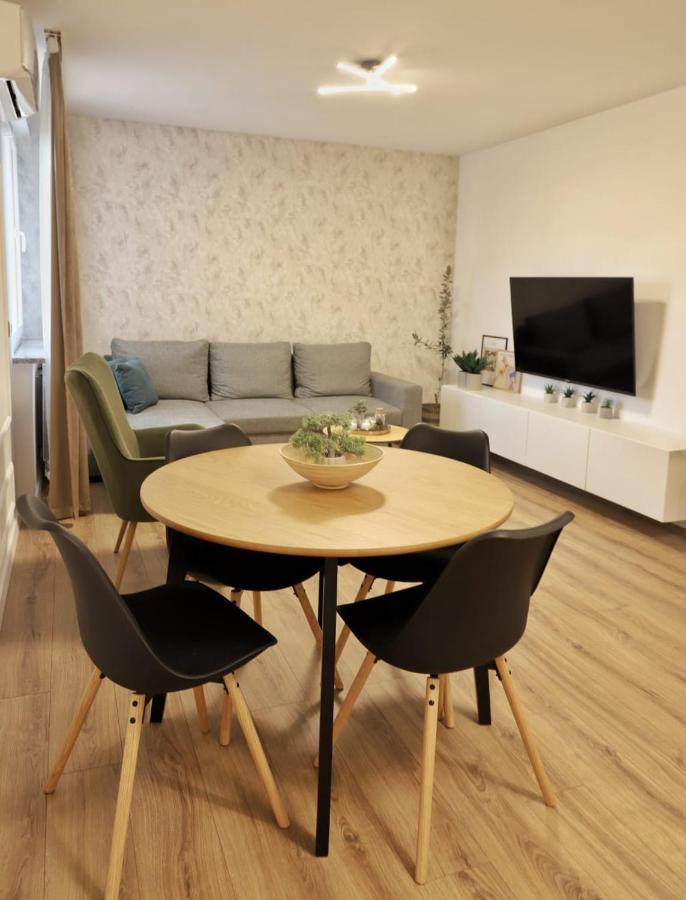 Apartament Apartman Nila Vukovar Zewnętrze zdjęcie